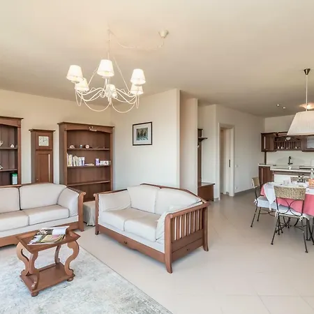 Il Borgo מנאג'יו